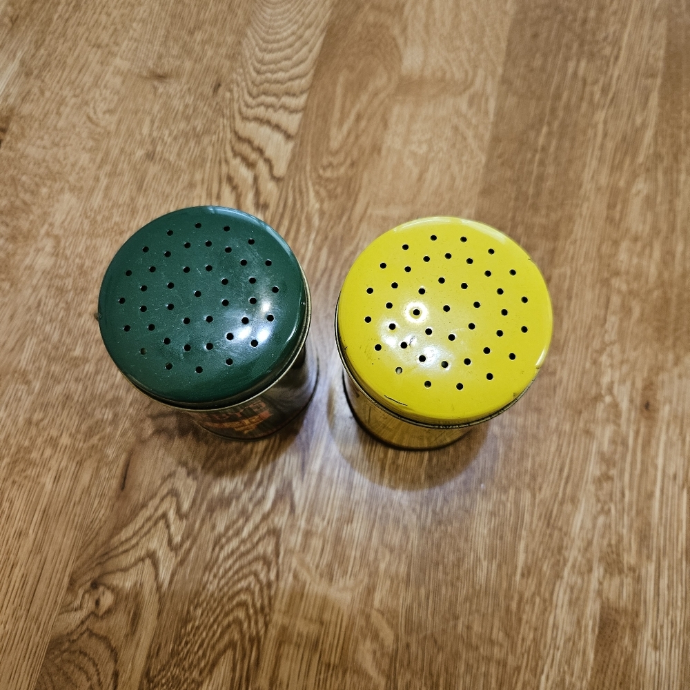 Salt/Pepper Shakers, Vintage Style - Picture 5 of 11